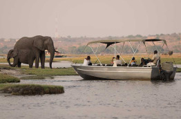 Botswana - Chobe National Park © Janelle Lugge, Shutterstock