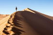 Namibie - Parc national du Namib-Naukluft - Sossuvlei ©Shutterstock, Anna Morgan