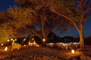 Botswana - Makgadikgadi Pan - Leroo la Tau