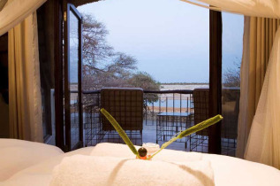 Namibie - Etosha - Okaukuejo Premier Waterhole Chalet